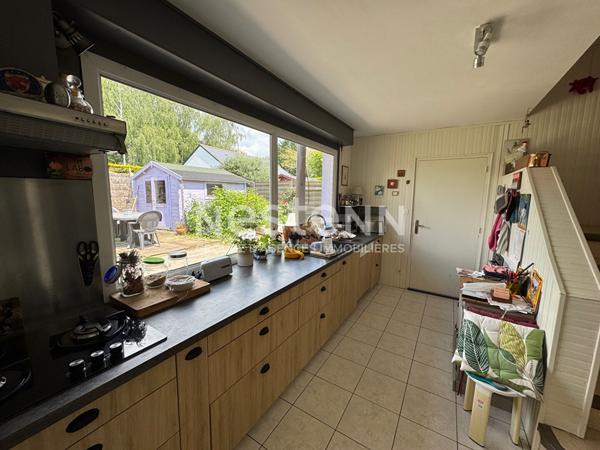 À vendre maison T5 à FEREL, 133 m² habitable avec jardin clos et piscine