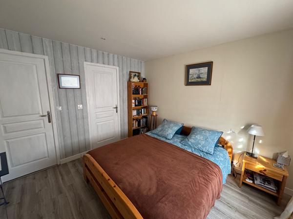 À vendre maison T5 à FEREL, 133 m² habitable avec jardin clos et piscine