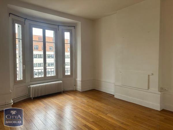 Appartement à louer 5 pièces 129.48m²