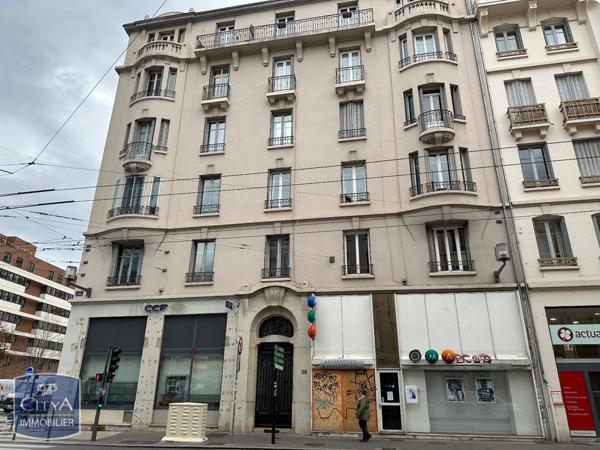 Appartement à louer 5 pièces 129.48m²