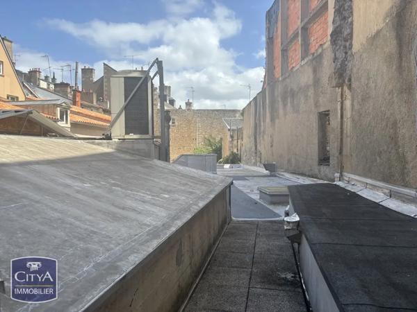 Appartement à vendre 2 pièces 56.39m² Poitiers (86000)