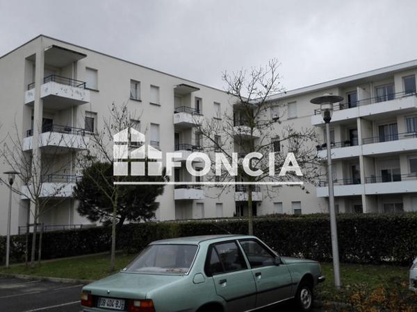 Location Appartement 3 pièces 53.23 m² - 6/8 ALLEE ARMONVILLE Poitiers 86000