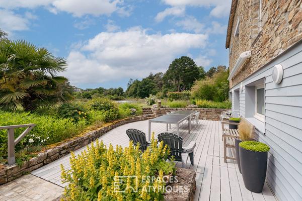 Atypique et authentique : maison en pierre avec vue sur l’eau à Baden