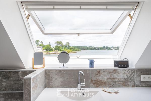 Atypique et authentique : maison en pierre avec vue sur l’eau à Baden