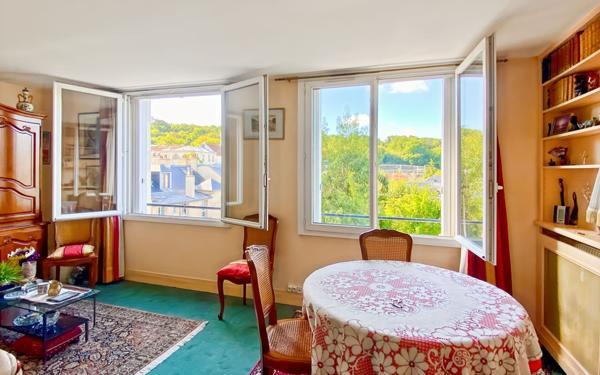 Appartement à vendre    2 pièces • 52,78 m2 Versailles