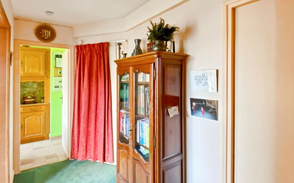 Appartement à vendre    2 pièces • 52,78 m2 Versailles