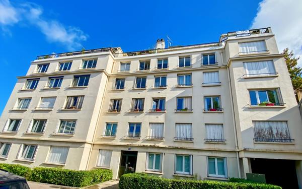 Appartement à vendre    2 pièces • 52,78 m2 Versailles