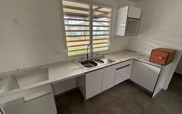 Maison à louer    4 pièces • 122,58 m2 Remire-Montjoly
