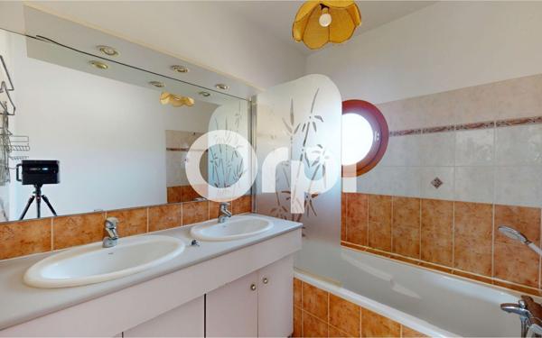 Maison à louer    5 pièces • 89 m2 Genas