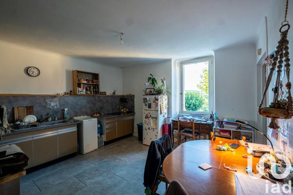 Immeuble à vendre 148 m² Lussas
