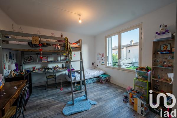 Immeuble à vendre 148 m² Lussas
