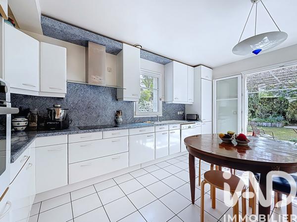 Maison à vendre 7 pièces 222 m² Saint-Prix