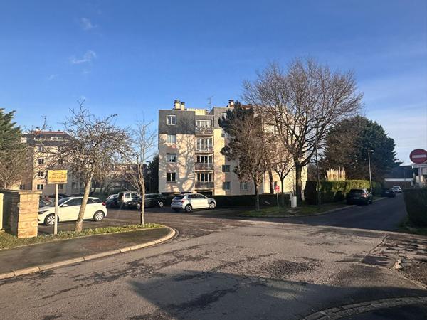 Appartement T1 HEROUVILLE MONTMORENCY