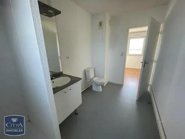 Appartement à louer 2 pièces 38.85m² Trélazé (49800)