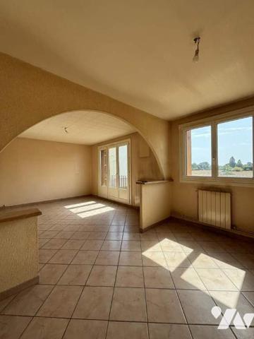 Appartement au 1er étage avec Jardin et Garage