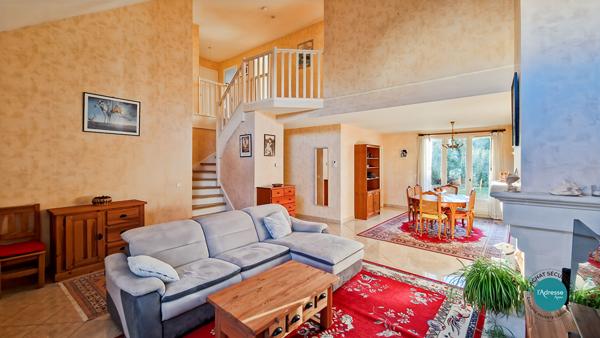 Maison individuelle à Mennecy de 7 pièces 158 m2