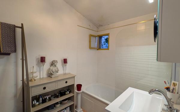 Appartement à vendre    2 pièces •  Pézenas