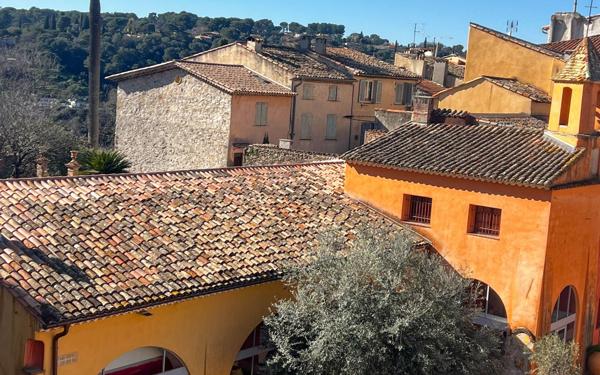 Appartement à vendre    4 pièces • 87 m2 Biot