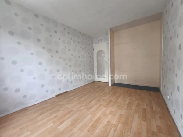 Lyon 8 - 2 pièces avec balcon et stationnement - Secteur Rue Villon, DPE C