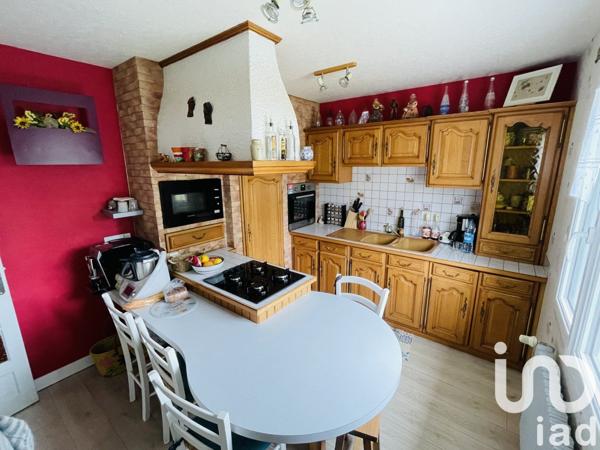 Maison traditionnelle 6 pièces de 125 m² à Janzé (35150)