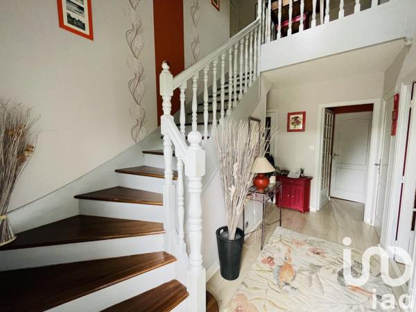 Maison traditionnelle 6 pièces de 125 m² à Janzé (35150)