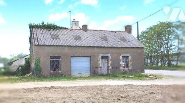  A 5mns de REDON et de la zone commerciale,  Ancien bâtiment en pierre, à usage de forge de 70 ...