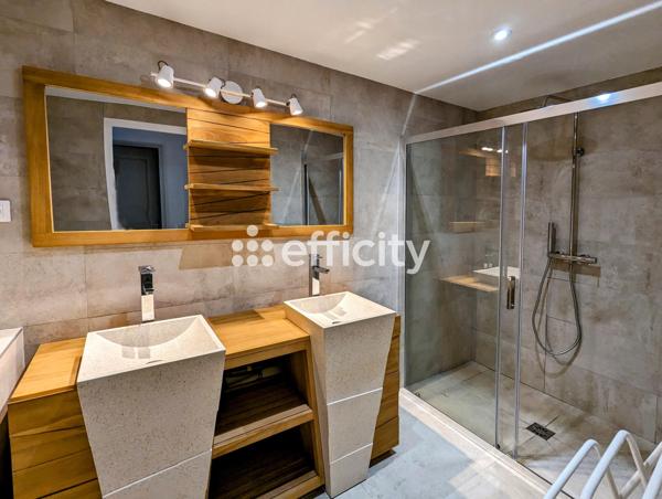 Appartement
         4 pièces
        - 72 m² 129 500 € *
