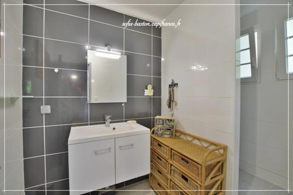 Les Trois Ilets - Appartement 2 pièces - Proche Plage - 52m2 Hab et 39m2 Carrez + Terrasse 18m2 - Box- LES TROIS ILETS (972) à vendre