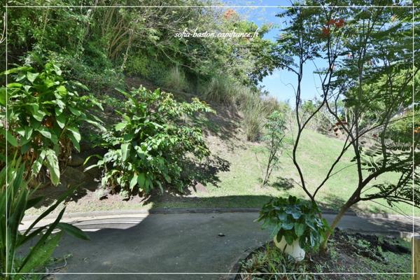 Les Trois Ilets - Appartement 2 pièces - Proche Plage - 52m2 Hab et 39m2 Carrez + Terrasse 18m2 - Box- LES TROIS ILETS (972) à vendre