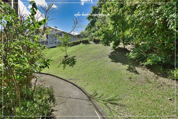 Les Trois Ilets - Appartement 2 pièces - Proche Plage - 52m2 Hab et 39m2 Carrez + Terrasse 18m2 - Box- LES TROIS ILETS (972) à vendre