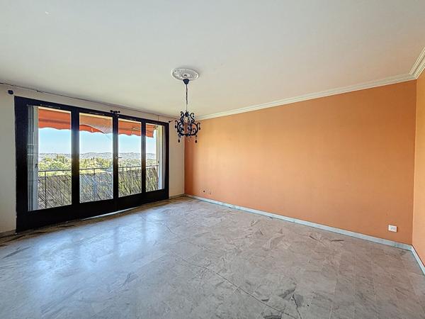 Exclusivité Saint-Jacques/Appartement Grasse T1 Bis de 40 m2, résidence sécurisé avec gardien et espaces verts