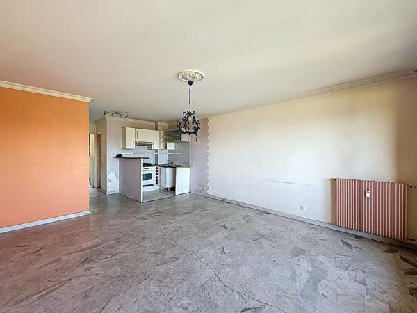 Exclusivité Saint-Jacques/Appartement Grasse T1 Bis de 40 m2, résidence sécurisé avec gardien et espaces verts