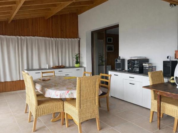 Maison - Proximite oloron-sainte-marie - Réf.:205361 PROXIMITE IMMEDIATE OLORON - MAISON D'HABITATION T5 AVEC JARDIN ET JOLIE VUE SUR LES PYRENEES -
