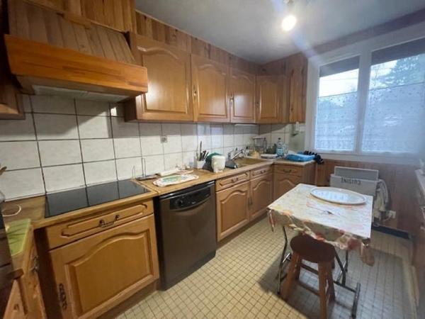 Maison - Proximite oloron-sainte-marie - Réf.:205361 PROXIMITE IMMEDIATE OLORON - MAISON D'HABITATION T5 AVEC JARDIN ET JOLIE VUE SUR LES PYRENEES -