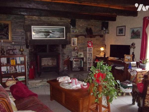 SAINT MARTIN SUR OUST, maison de village à vendre.