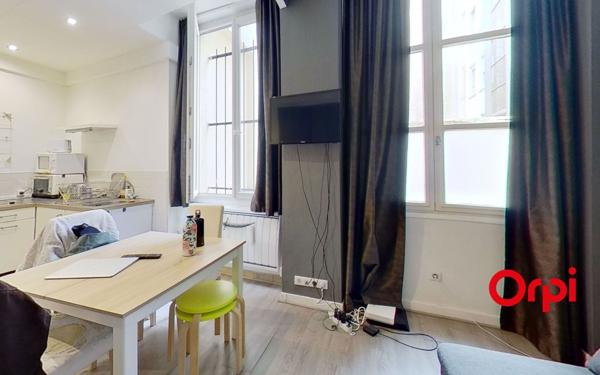 Appartement à louer    1 pièce • 25,16 m2 Lyon 2