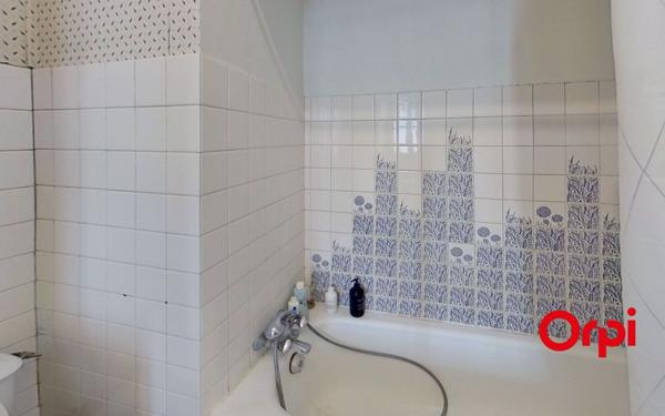 Appartement à louer    1 pièce • 25,16 m2 Lyon 2
