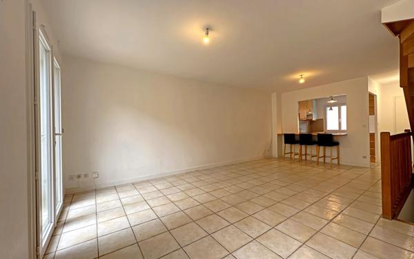 Maison à louer    4 pièces •  Corbreuse