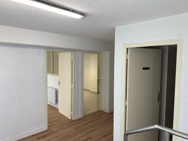 Bureaux dans le centre-ville de Vannes avec facilité de stationnement