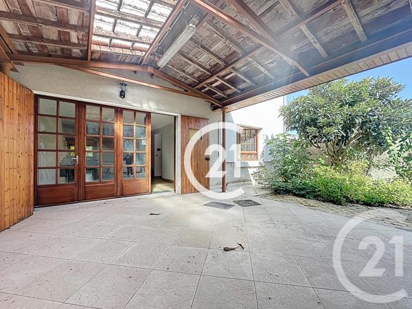 Maison à vendre  5 pièces - 144,50 m2 ST LAURENT DE COGNAC - 16