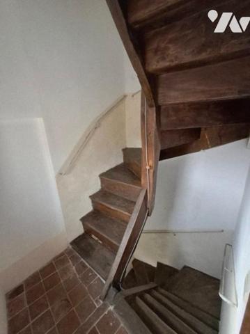 maison de village T3 de 70 m2 sur 4 niveaux exposé sud