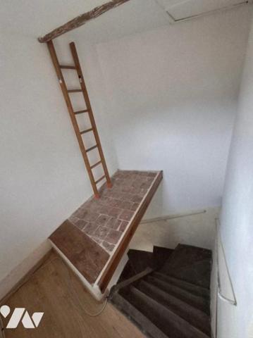 maison de village T3 de 70 m2 sur 4 niveaux exposé sud