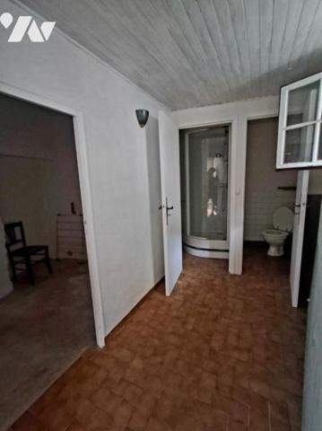 maison de village T3 de 70 m2 sur 4 niveaux exposé sud
