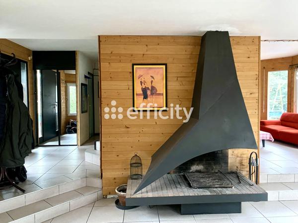 Maison 7 pièces - 236 m²