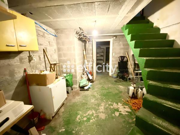 Maison 7 pièces - 236 m²