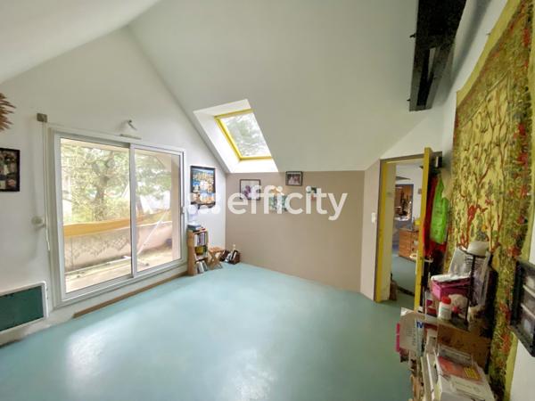 Maison 7 pièces - 236 m²