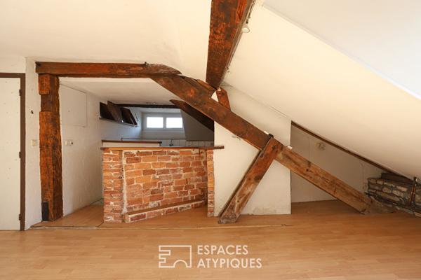 Appartement mansardé à rénover