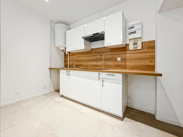 Appartement studio à vendre au centre-ville de Rosny-sous-Bois - Réf 4196