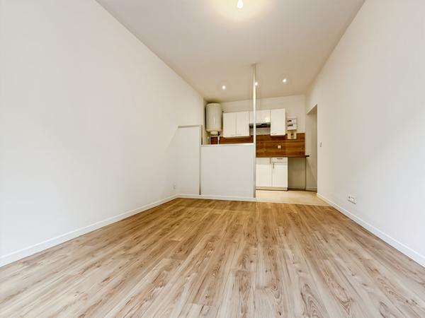 Appartement studio à vendre au centre-ville de Rosny-sous-Bois - Réf 4196