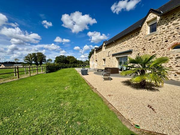 Maison - À vendre - 194 m² - MONTSURS-SAINT-CENERE | The Door Man